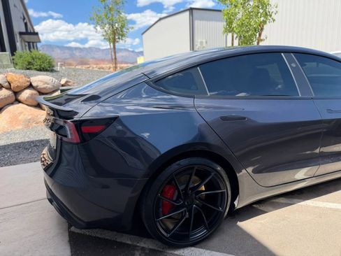 Used 2024 Tesla Model 3 Performance AWD/4WD image 9