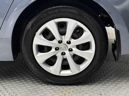 Used 2024 Toyota Corolla LE AWD/4WD image 7