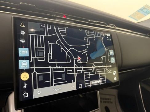 New 2025 Land Rover Range Rover SE image 18