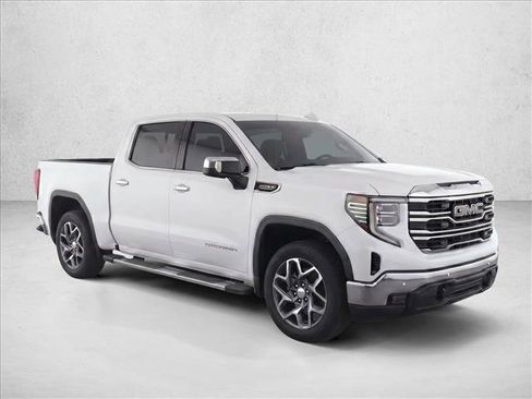 Used 2025 GMC Sierra 1500 SLT RWD image 3