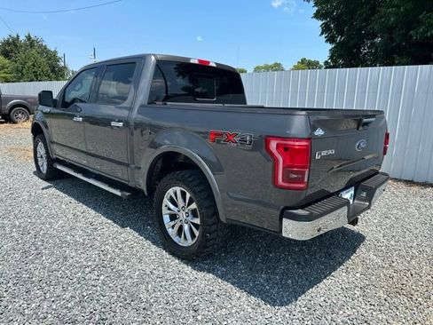 Used 2017 Ford F150 Lariat w/ Equipment Group 502A Luxury AWD/4WD image 3