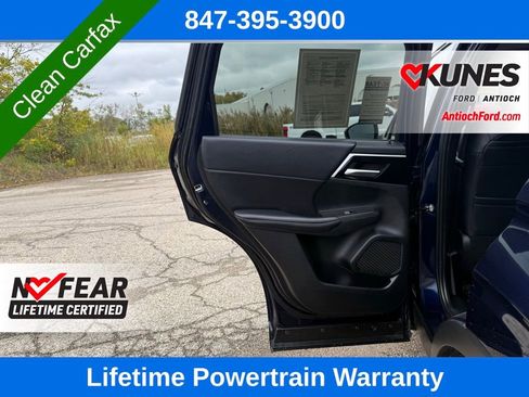 Used 2024 Mitsubishi Outlander SE image 26