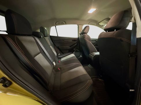 Used 2021 Subaru Crosstrek 2.0i Premium image 32