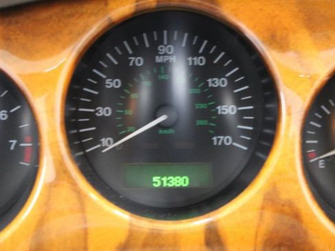 Used 1999 Jaguar XK8 Convertible RWD image 28