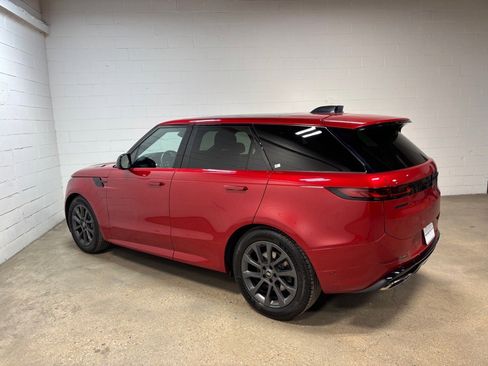 Used 2023 Land Rover Range Rover Sport SE Dynamic image 10
