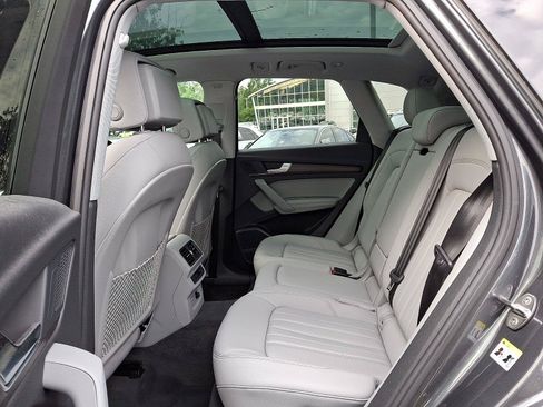 Used 2023 Audi Q5 2.0T Premium Plus w/ Premium Plus Package AWD/4WD image 10