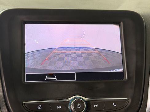 Used 2023 Chevrolet Equinox LS FWD image 26