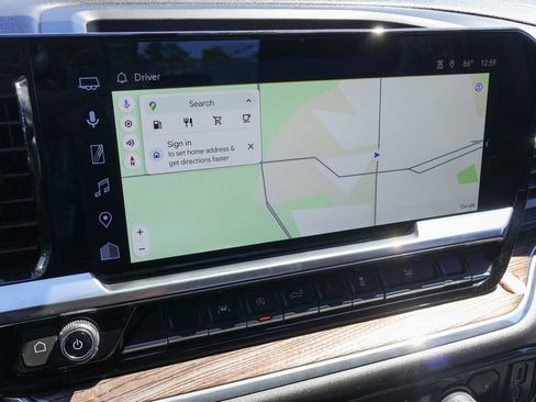 Used 2025 Chevrolet Silverado 1500 LT image 3