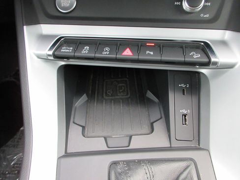 Used 2020 Audi Q3 2.0T Premium Plus image 44