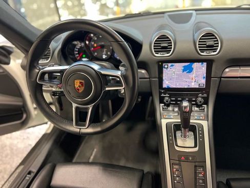 Used 2018 Porsche 718 Cayman S image 25