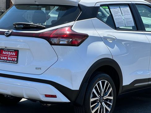 Used 2024 Nissan Kicks SR FWD image 8