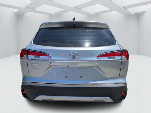 Used 2023 Toyota Corolla Cross L FWD image 4