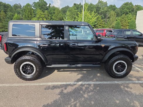 Used 2022 Ford Bronco Badlands AWD/4WD image 2