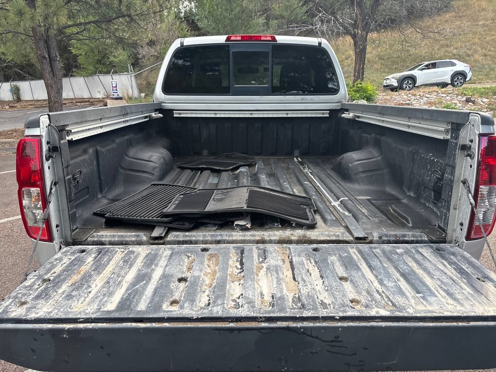 Used 2018 Nissan Frontier SV w/ Value Truck Package AWD/4WD image 11