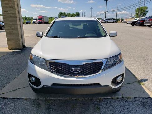 Used 2013 Kia Sorento LX w/ Value Pkg FWD image 9