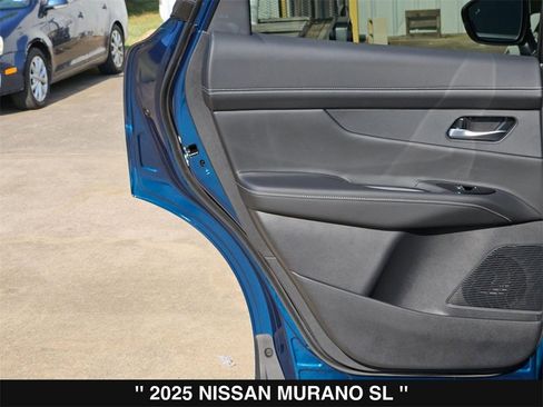 New 2025 Nissan Murano SL image 18