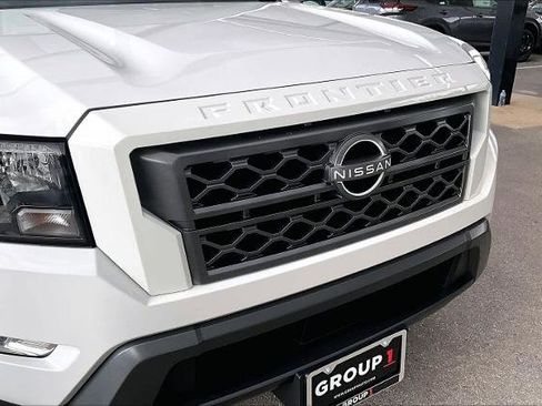 Certified 2023 Nissan Frontier SV w/ SV Convenience Package image 29