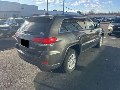 Used 2019 Jeep Grand Cherokee Laredo w/ Security & Convenience Group image 4