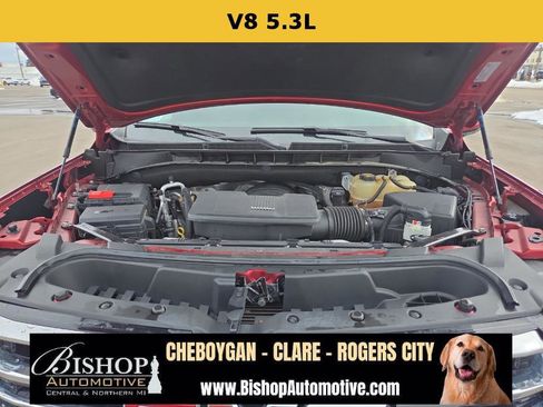 Used 2022 GMC Yukon XL SLT w/ SLT Luxury Package image 9