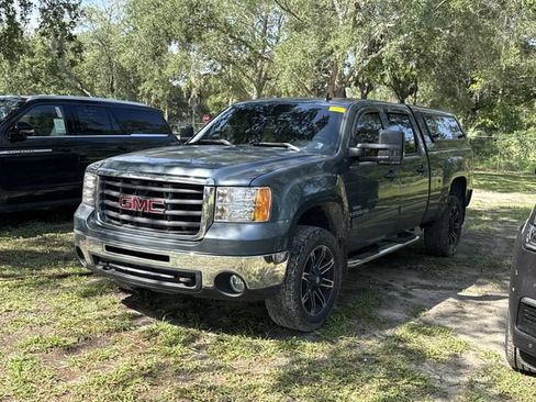 Used 2008 GMC Sierra 2500 SLE w/ SLE2 Preferred Package AWD/4WD image 2