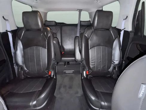 Used 2014 GMC Acadia Denali FWD image 18