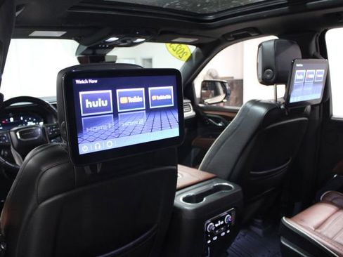 Used 2023 GMC Yukon XL Denali Ultimate w/ LPO, Floor Liner Package image 59