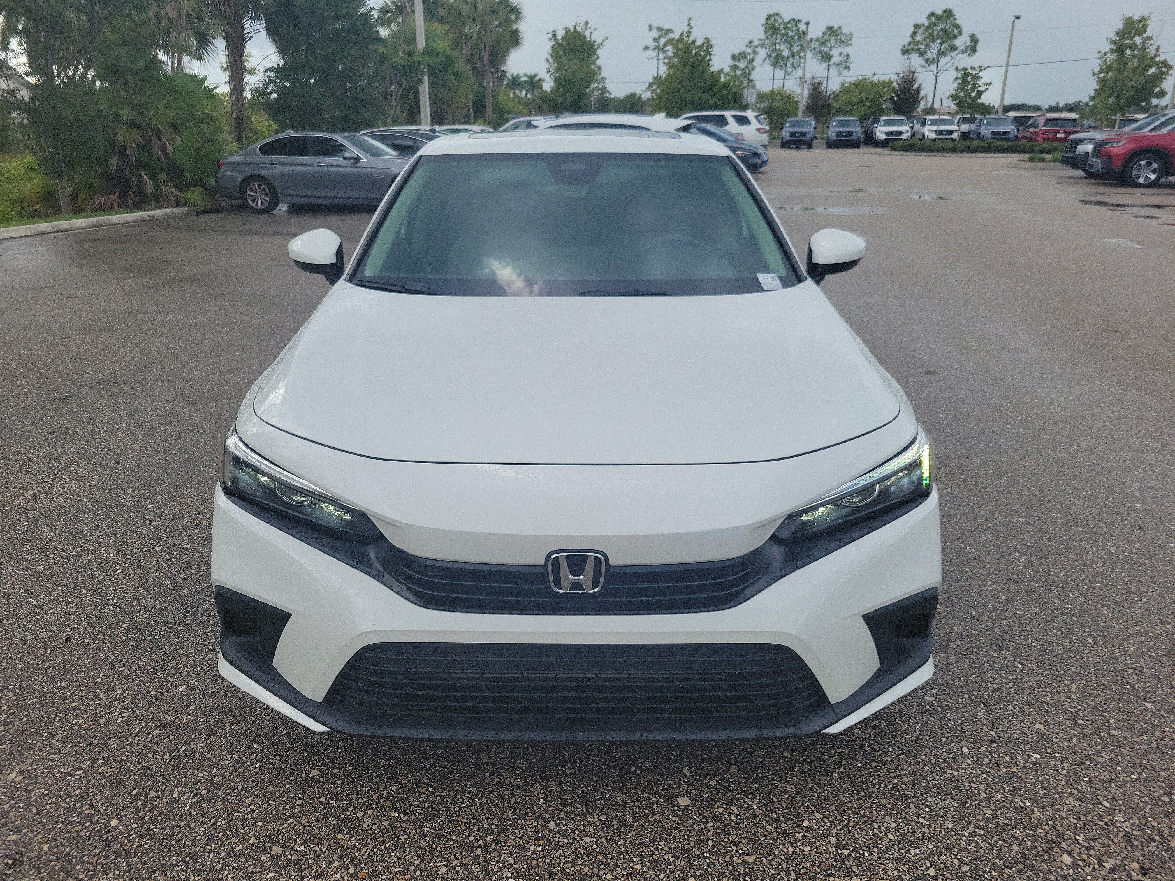 Used 2022 Honda Civic EX image 2