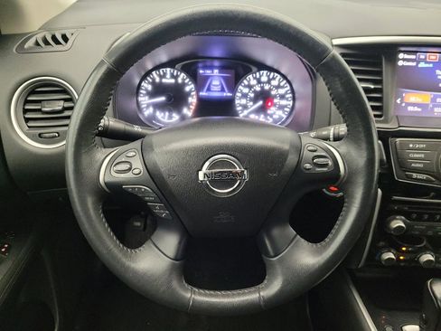 Used 2017 Nissan Pathfinder SV AWD/4WD image 22