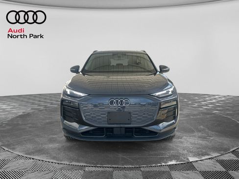 Used 2025 Audi Q6 e-tron Premium Plus w/ Premium Plus RWD image 8