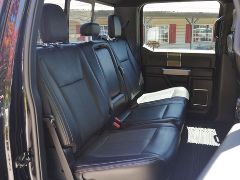 Used 2020 Ford F150 Lariat w/ Equipment Group 502A Luxury AWD/4WD image 30