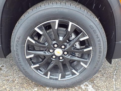 New 2026 Chevrolet Traverse LT w/ Sun and Wheel Package image 36