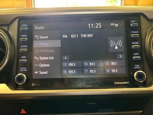 Used 2020 Toyota Tacoma 4x4 Access Cab image 19