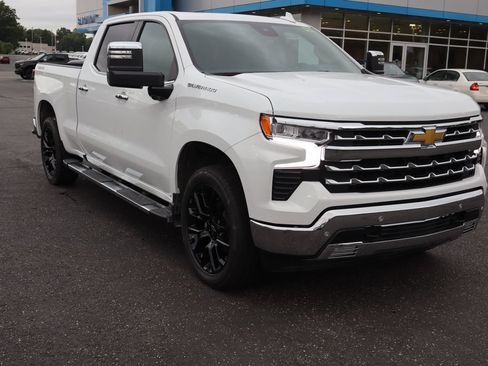 New 2026 Chevrolet Silverado 1500 LTZ w/ LTZ Premium Package AWD/4WD image 2