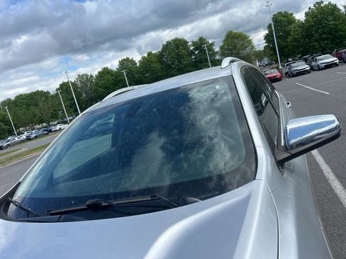 Used 2019 Chevrolet Equinox Premier image 11