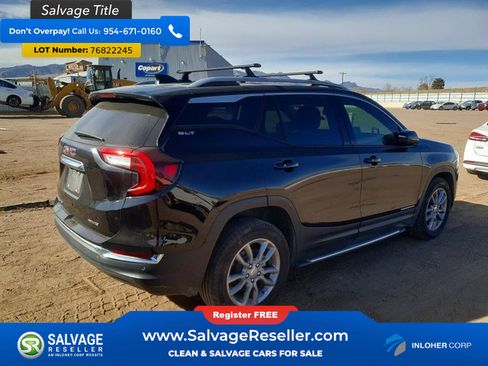 Used 2024 GMC Terrain SLT w/ LPO, 'HIT The Road' Package AWD/4WD image 4
