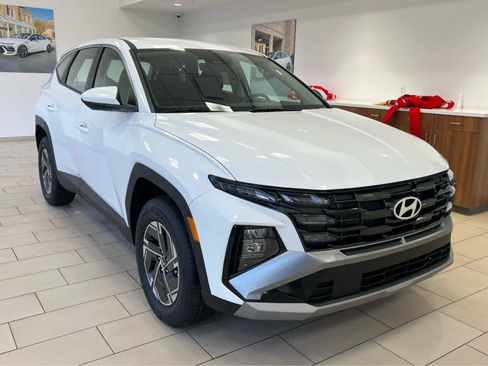 New 2026 Hyundai Tucson Blue SE w/ Tow & Go Package AWD/4WD image 4