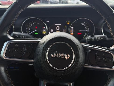 Used 2021 Jeep Wrangler Unlimited Sahara AWD/4WD image 45