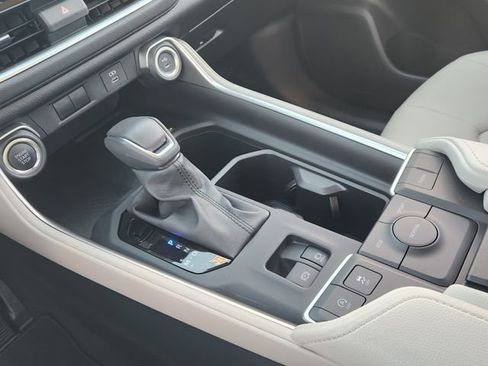 Used 2026 Toyota Grand Highlander XLE image 15