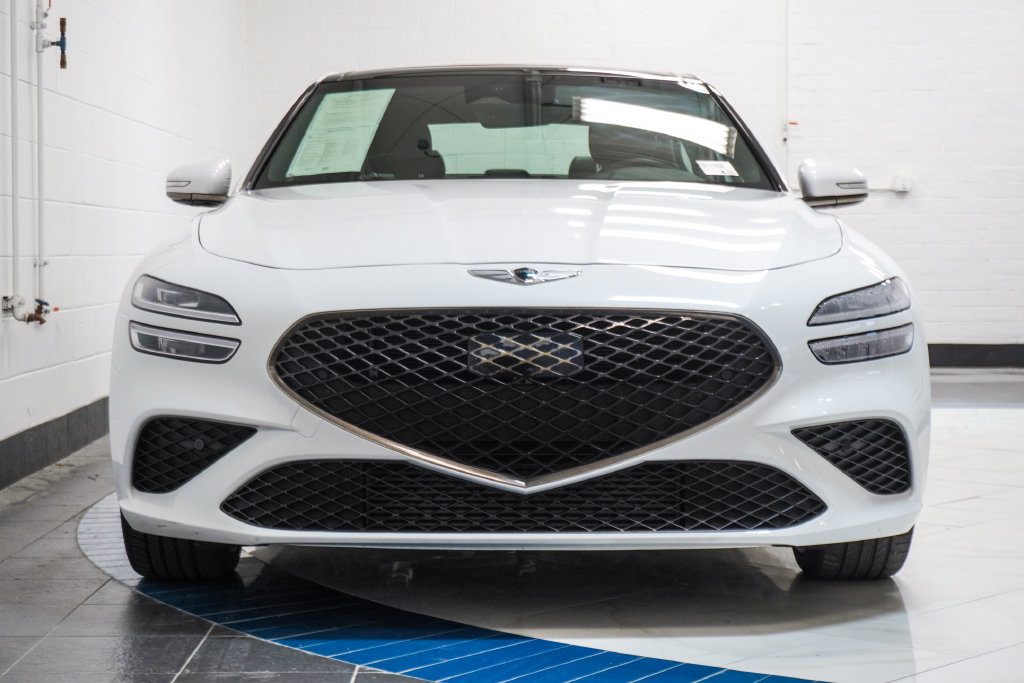 Used 2023 Genesis G70 2.0T w/ Sport Prestige Package RWD image 36