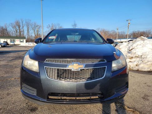 Used 2014 Chevrolet Cruze LT image 2