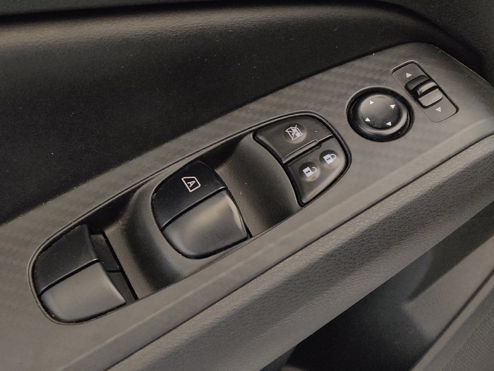 Used 2024 Nissan Altima 2.5 SV FWD image 27