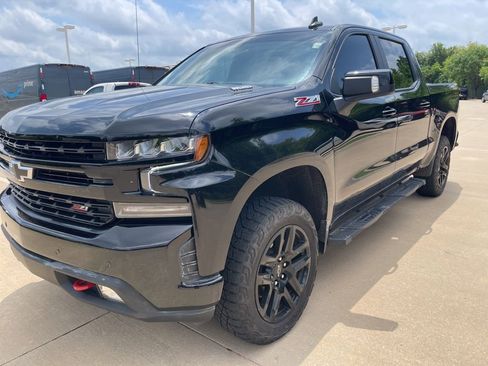 Used 2022 Chevrolet Silverado 1500 LT Trail Boss w/ Safety Package AWD/4WD image 3
