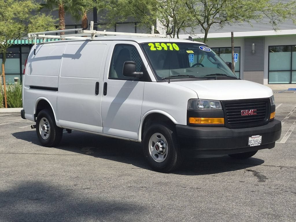 Used 2023 GMC Savana 2500 w/ Driver Convenience Package RWD image 4