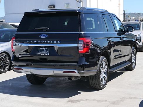 Used 2024 Ford Expedition Limited RWD image 2