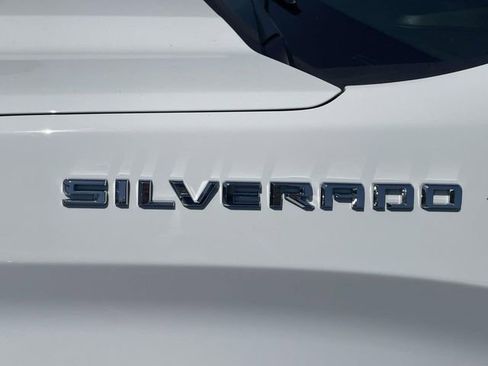 Certified 2024 Chevrolet Silverado 1500 LT AWD/4WD image 9