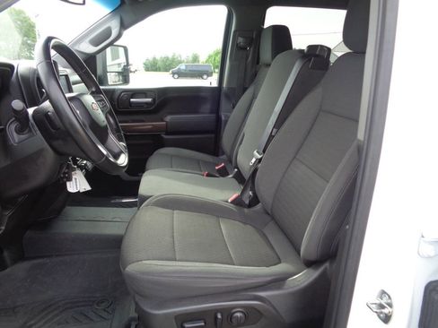 Used 2023 Chevrolet Silverado 2500 LT AWD/4WD image 36