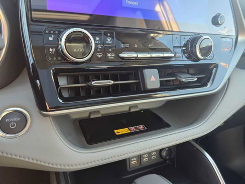 New 2026 Toyota Highlander Platinum image 30