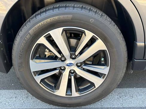 Used 2018 Subaru Outback 2.5i Limited AWD/4WD image 56