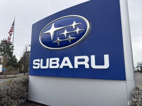 Used 2018 Chevrolet Volt LT w/ LT Driver Confidence Package image 10