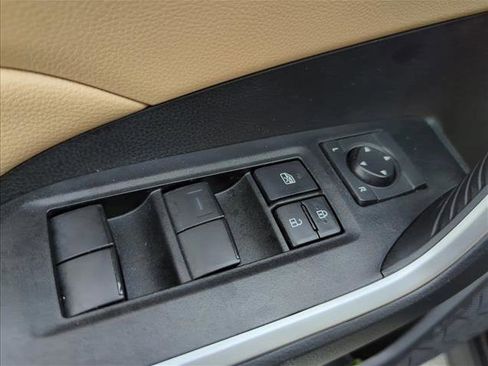 Used 2025 Toyota RAV4 LE image 8